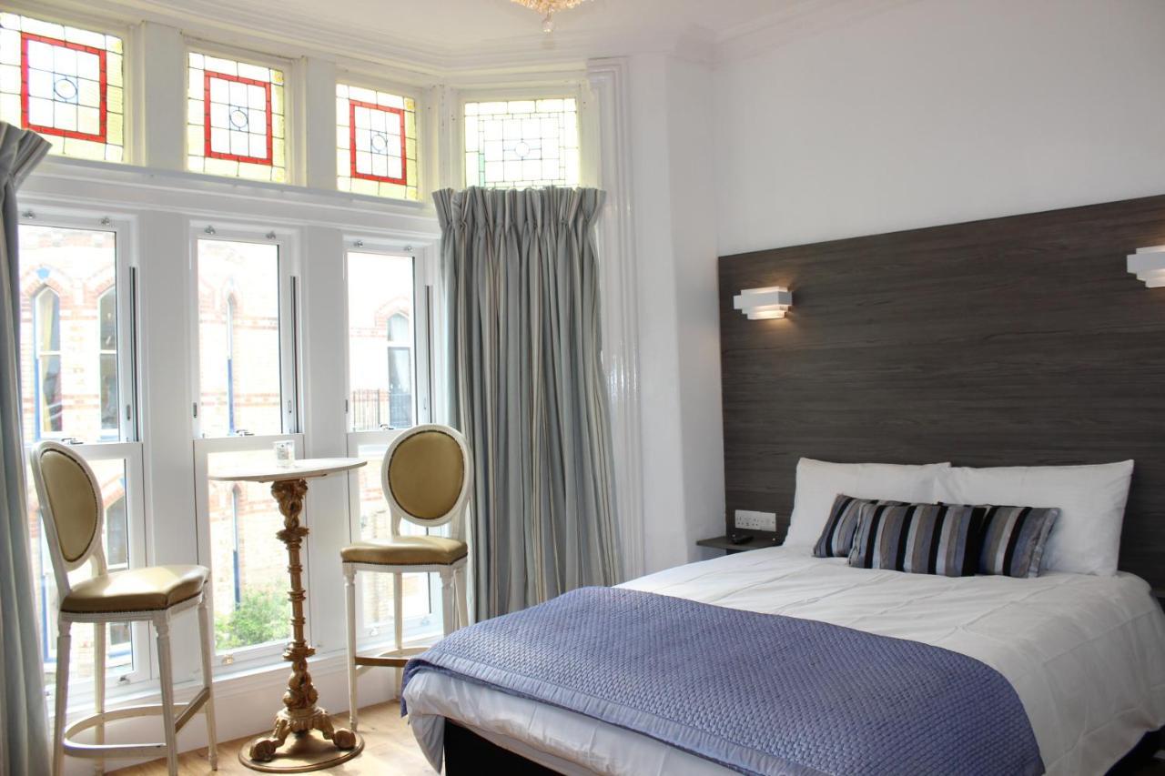 Grosvenor House - Onsite Free Parking Bed & Breakfast Ilfracombe Ngoại thất bức ảnh