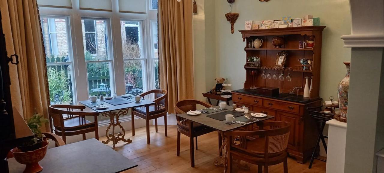 Grosvenor House - Onsite Free Parking Bed & Breakfast Ilfracombe Ngoại thất bức ảnh